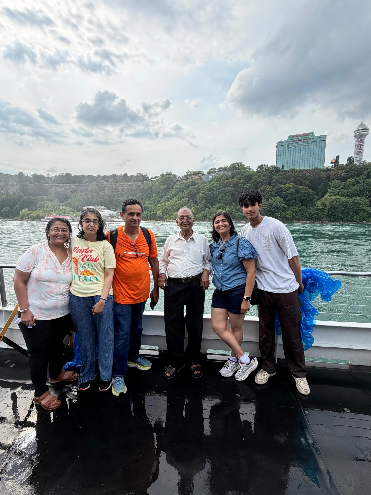 Dev with family at Niagara Falls
